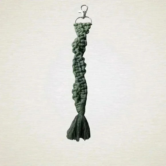 Army Green Macrame Keychain on Swivel Clasp 8.5 in. - Picture 1 of 1